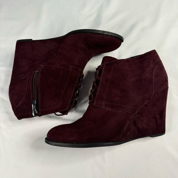 Franco Sarto Lennon Red Wine Faux Suede Lace-up Wedge Ankle Booties Size 10 M - Picture 9 of 9